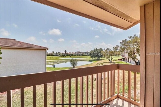 Building Photo - 6260 Sun Blvd