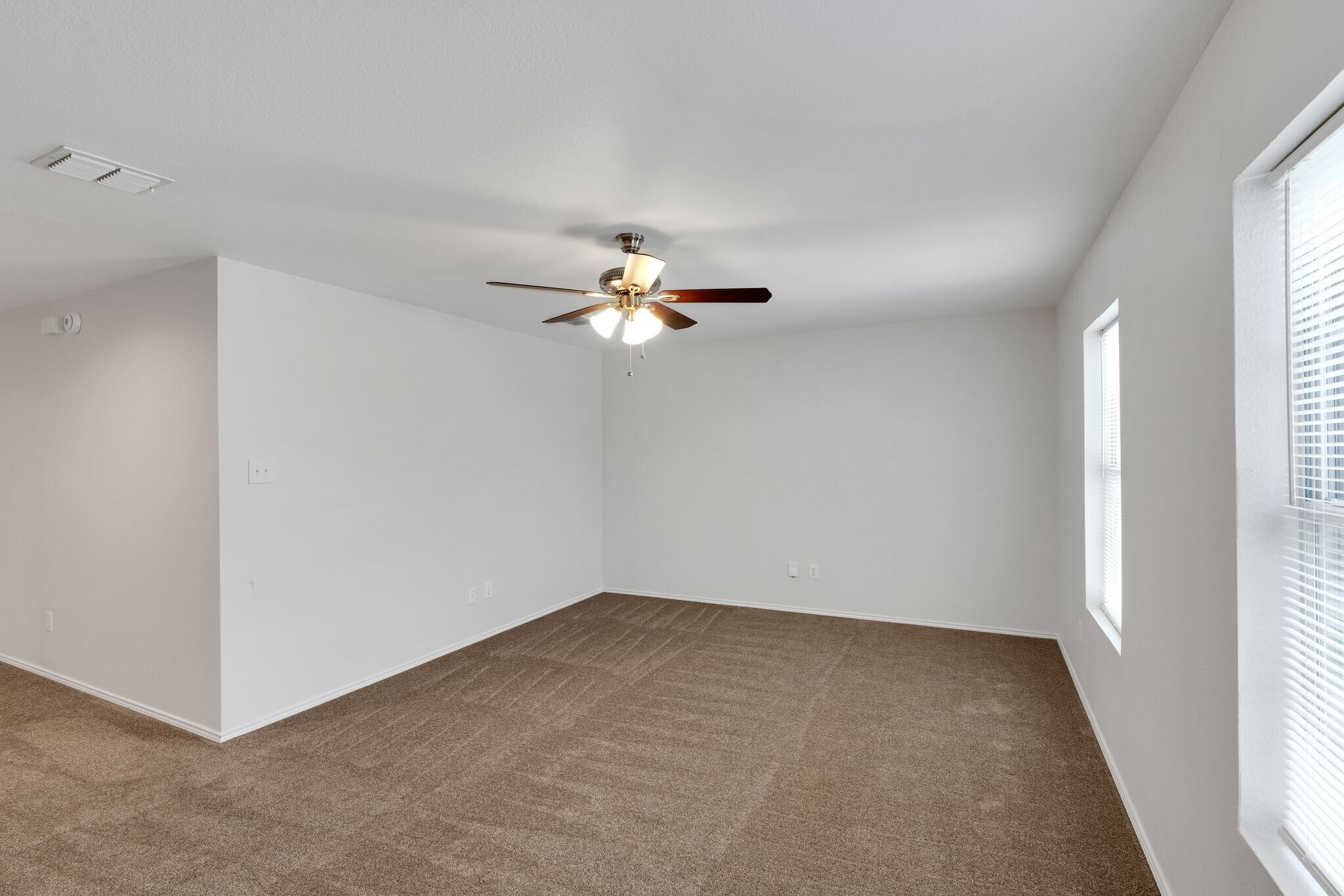 Building Photo - 1205 Saltgrass Dr