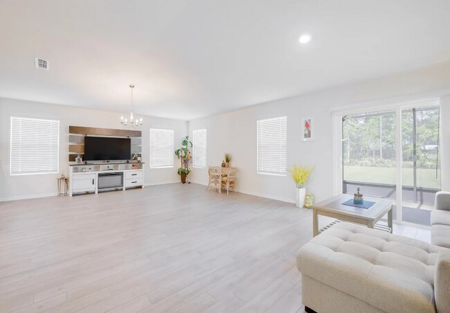 Building Photo - 257 N Hamilton Springs Rd