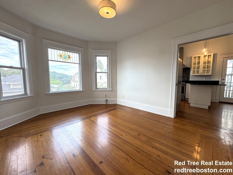 Building Photo - 14 Breck Ave