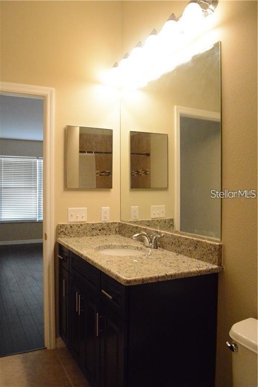 Building Photo - 4134 Bismarck Palm Dr