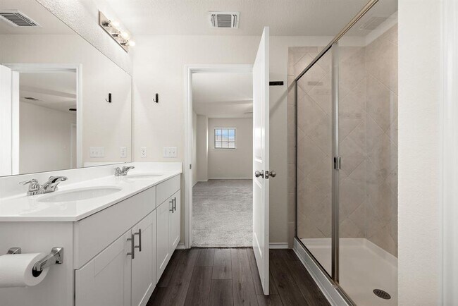 Building Photo - 616 Hugenot Wy