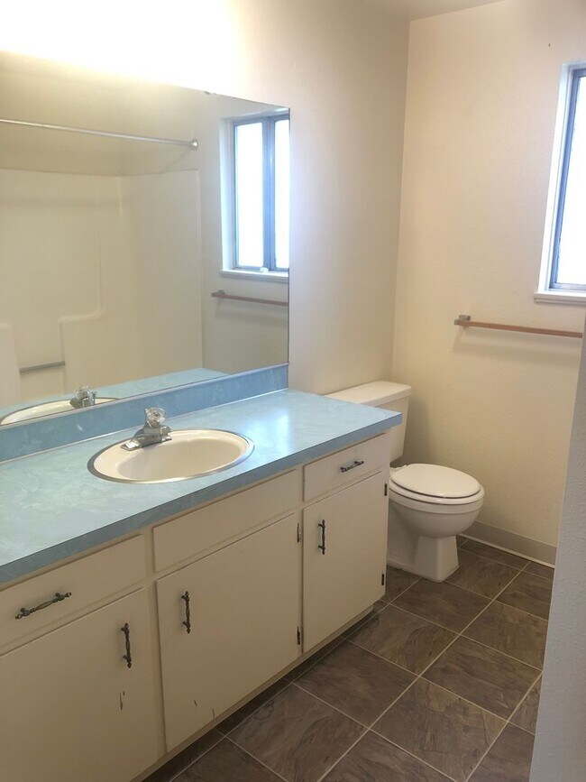 Building Photo - purvis02