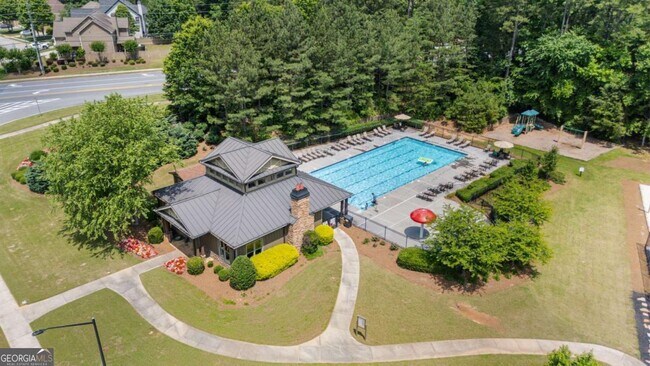 Building Photo - 96 Fairway Dr