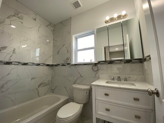 Building Photo - 176 Avenue F