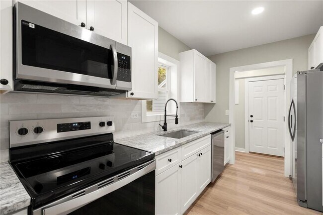 Building Photo - 1332 Thurgood St SW