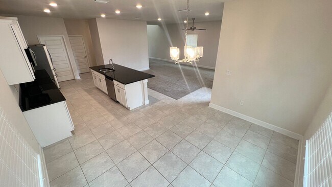 Building Photo - Beautiful Harmony Central Water Front Home AVAILABLE NOW!