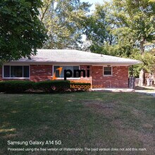 Building Photo - Headline
Cozy 2-Bedroom Duplex in the Heart of Indianapolis - Ideal Rental Opportunity!