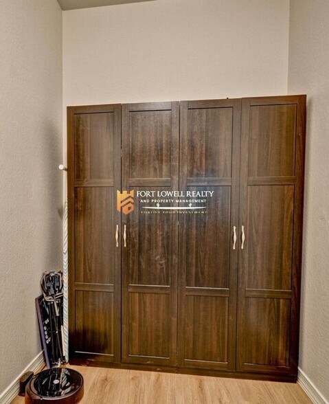 Building Photo - 8169 W Groom Creek Rd