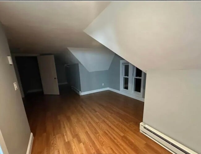 Building Photo - 59 Linden St
