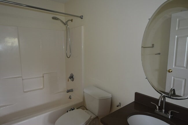 Building Photo - 24 Ptarmigan Dr