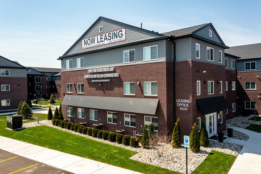 The Residence at Chesterfield Corners 45313 Marketplace Blvd