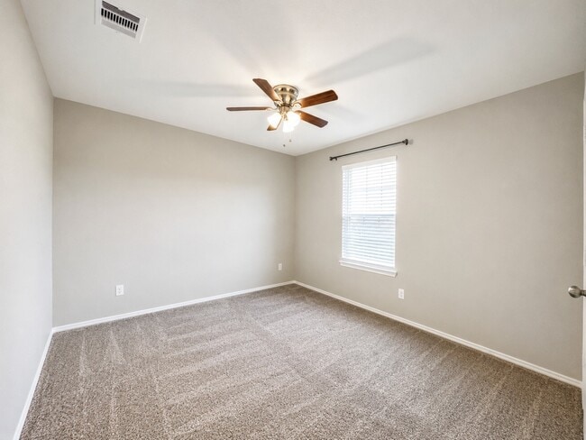 Building Photo - 13821 Rock Island Trl