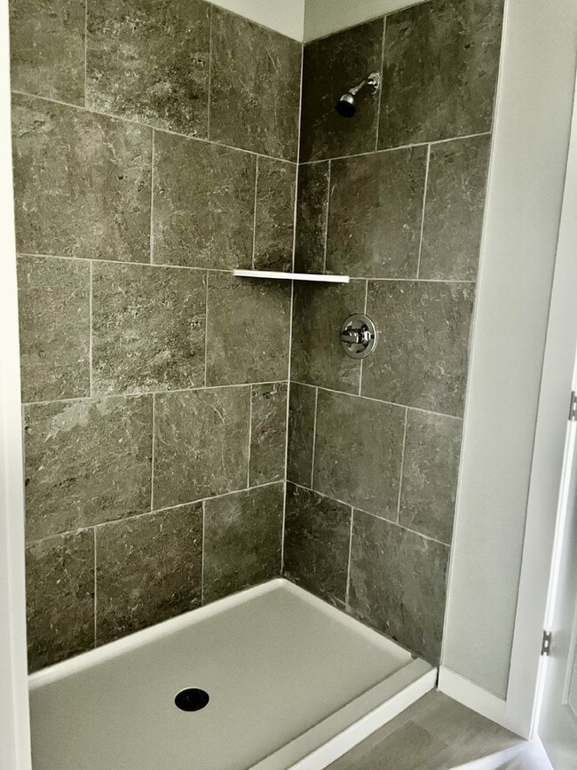 Building Photo - Brand new two bedroom home in Shawnee.