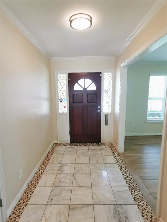 Building Photo - 10307 Cedarhurst Dr