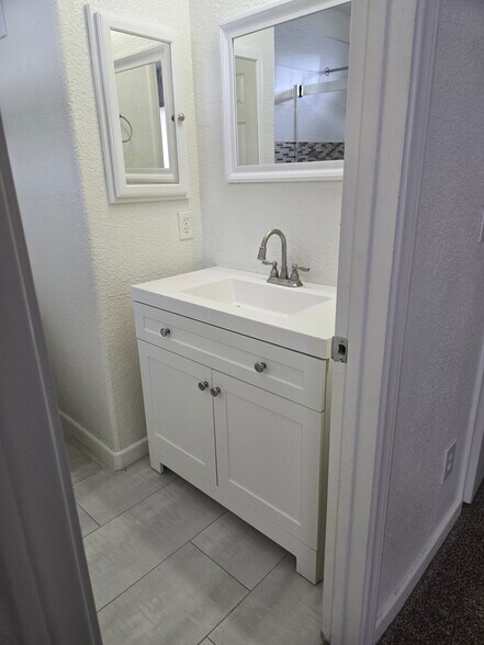 Building Photo - 1280 Blankenship Ave