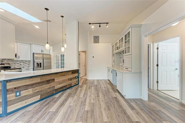 Building Photo - 8012 56th Ct E