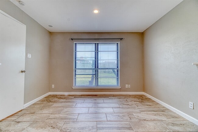 Building Photo - 22438 Coriander Dr