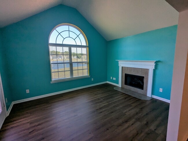 Building Photo - 110 Nandina Wy