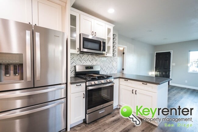 Building Photo - North Park Cozy Front Home of Duplex (full...