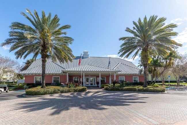 Building Photo - 102 Pompano Dr SE