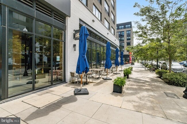 Building Photo - 801 N Fairfax St