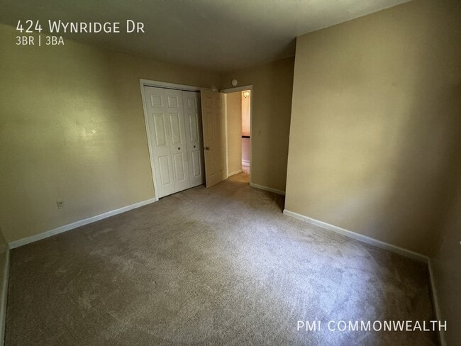 Building Photo - 424 Wynridge Dr