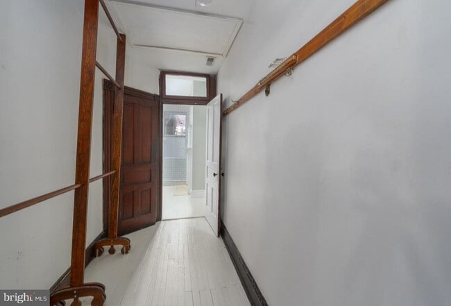 Building Photo - 216 E Biddle St