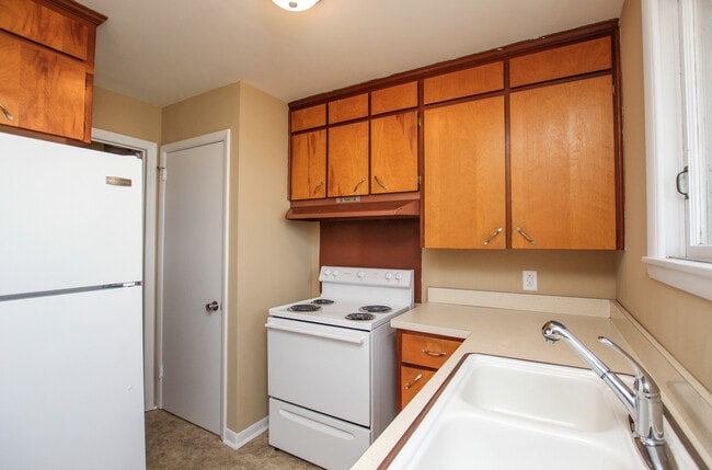 Building Photo - COMING SOON! Nashville! View the river fro...