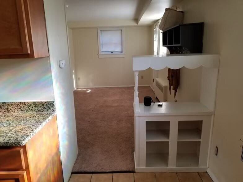 Building Photo - 807 W Madison St