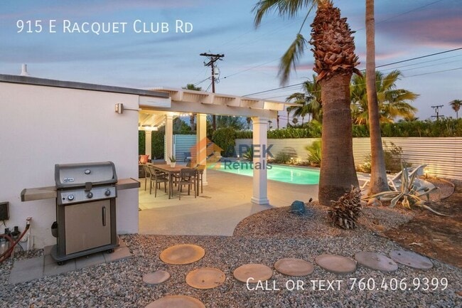 Building Photo - 915 E Racquet Club Rd