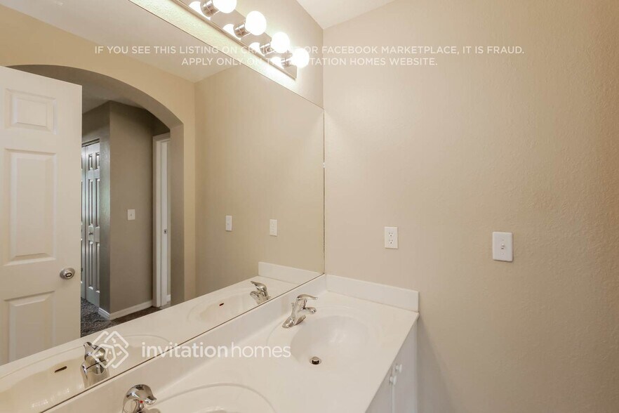 Building Photo - 26331 SW 134th Ct