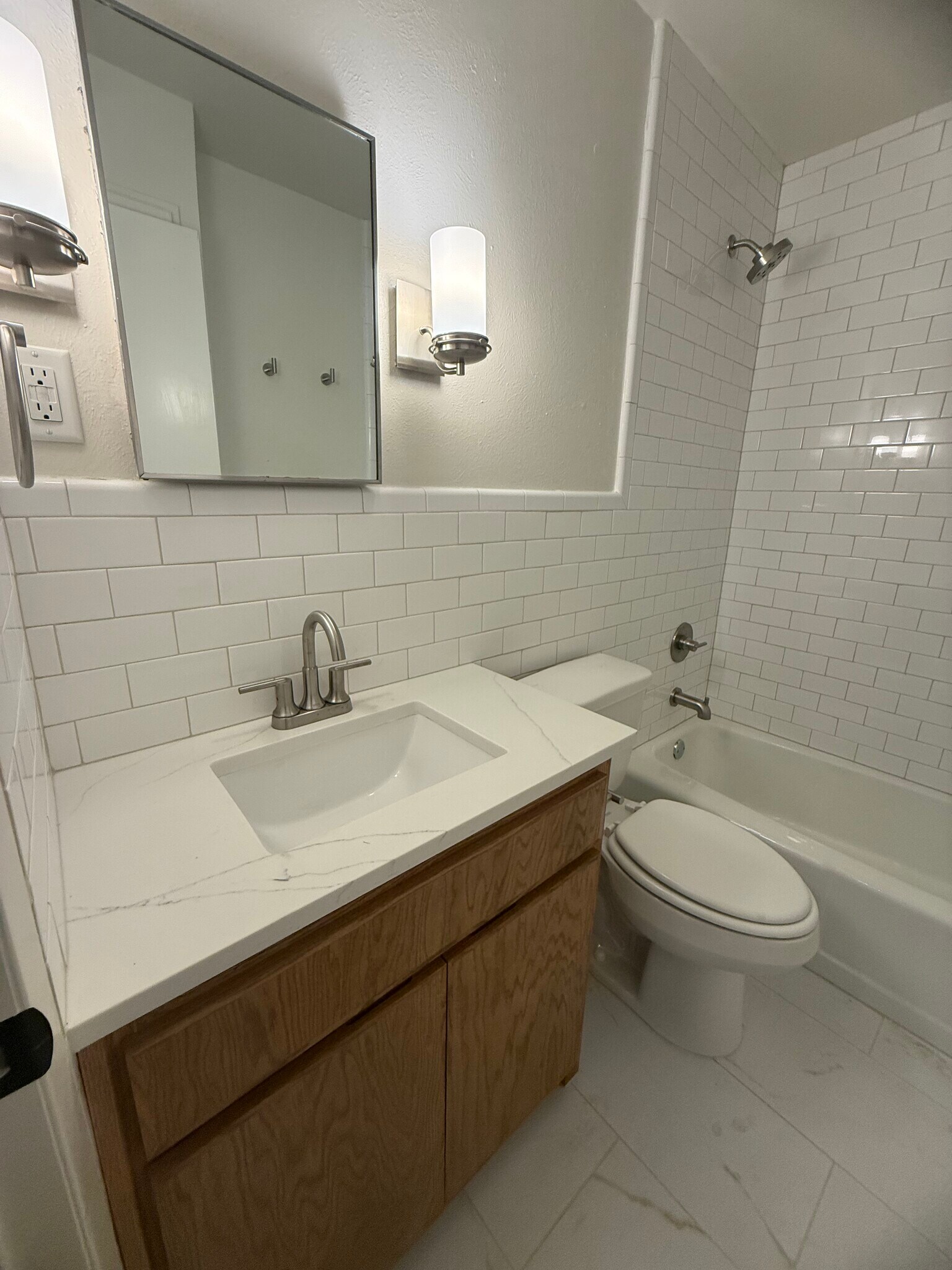 Building Photo - 1201 N Austin St