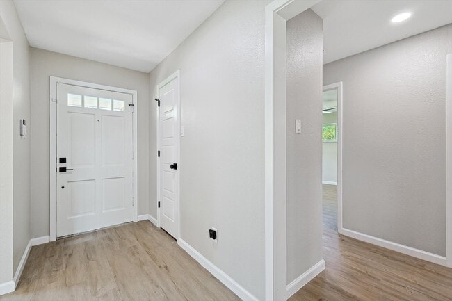 Building Photo - 3434 Jubilee Trl