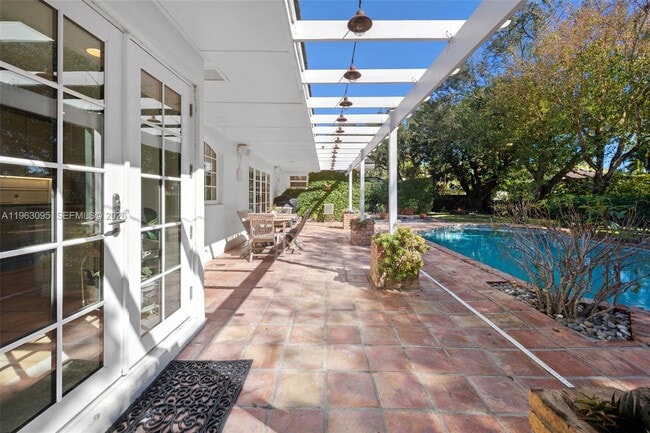 Building Photo - 9980 SW 128th St