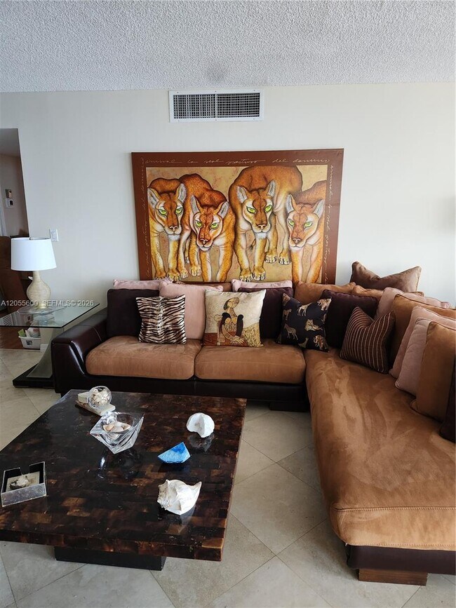 Building Photo - 5460 N Ocean Dr