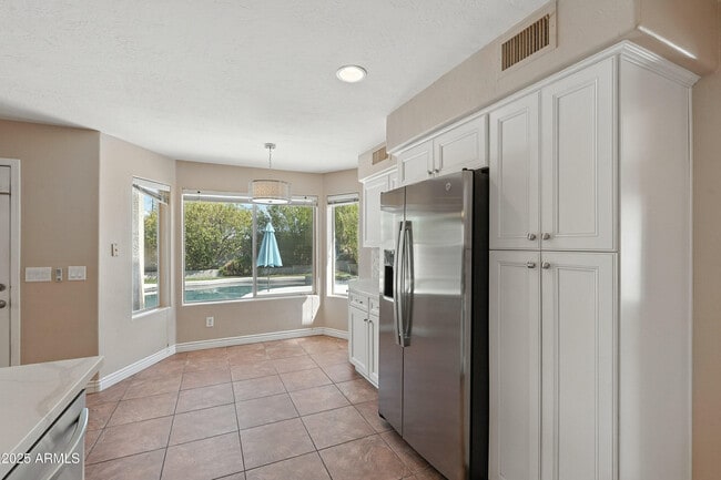 Building Photo - 4274 E Creosote Dr