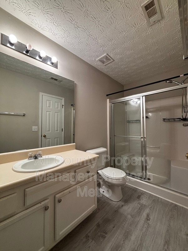 Building Photo - 289 Silver Ridge Dr