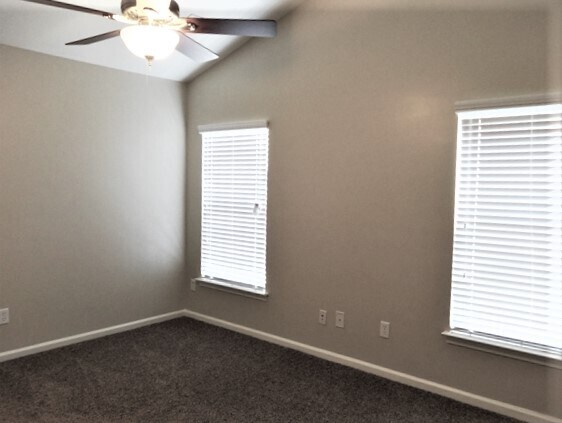 Building Photo - 429 Watershed Dr