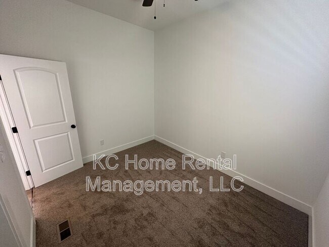 Building Photo - 2311 Jarboe St