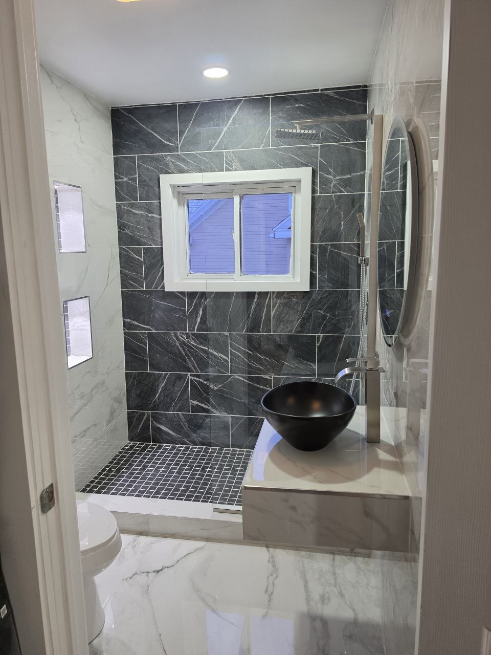 Building Photo - 100 N Pine St