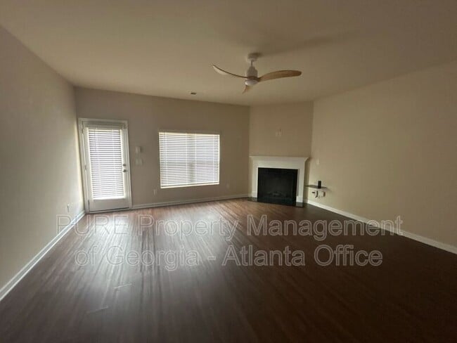 Building Photo - 156 Sunland Blvd