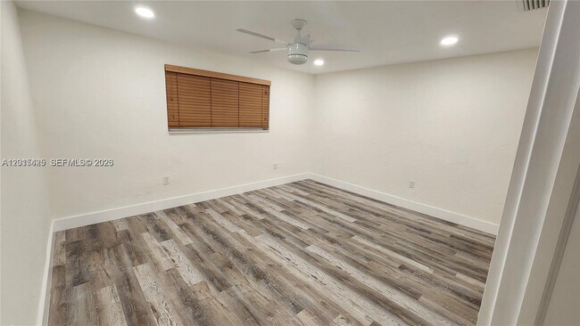 Building Photo - 16575 Old Cutler Rd