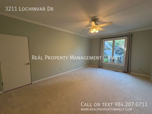 Building Photo - 3211 Lochinvar Dr