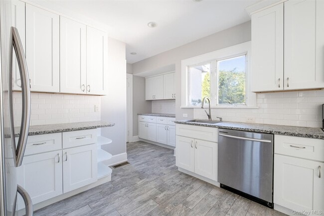 Building Photo - 1306 Henry Ave