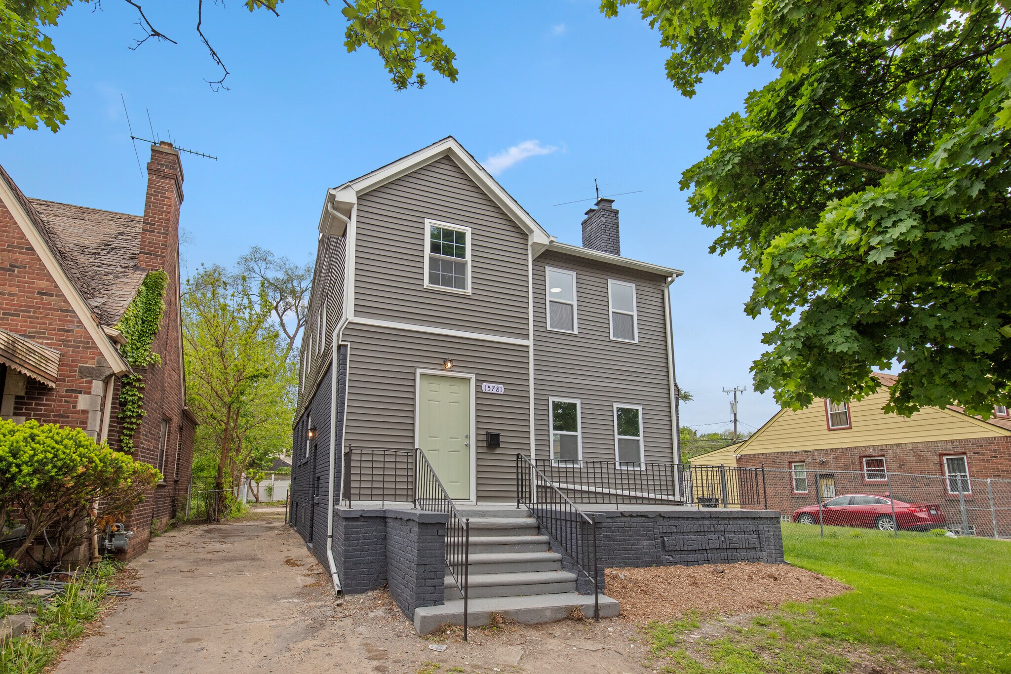 Building Photo - 15781 Washburn St