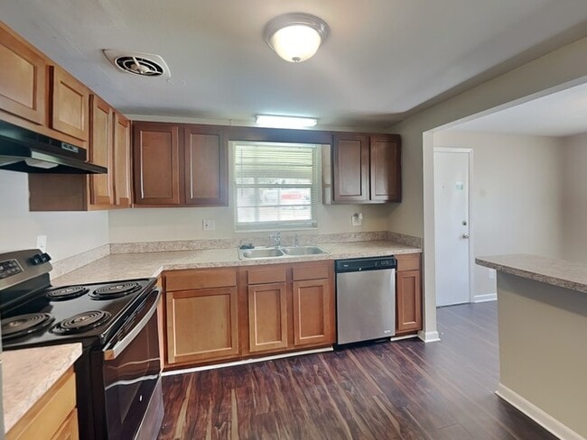 Building Photo - 6158 Verdes Rd