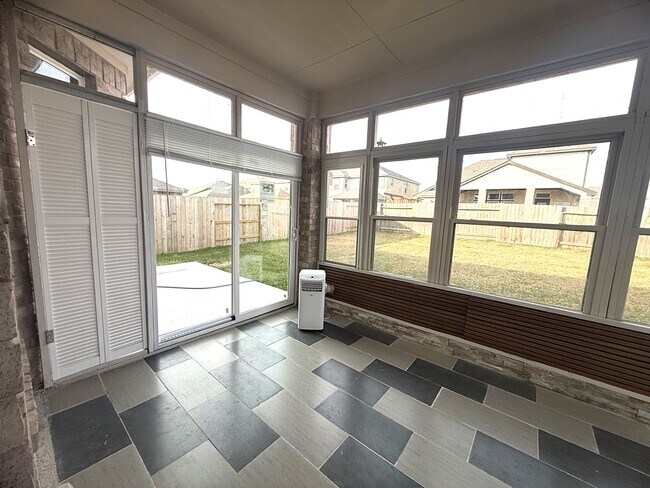 Building Photo - 21114 Montego Bay Dr