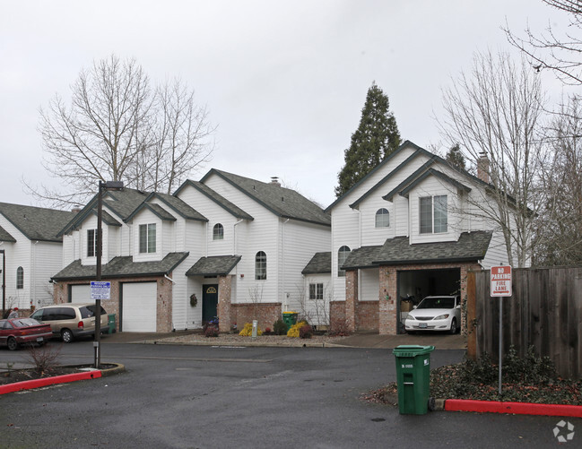 Primary Photo - Morningside Manor Apartments