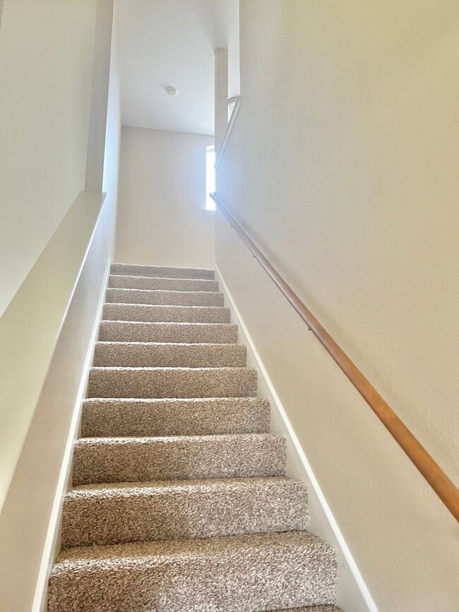 Building Photo - Beautiful 3-bedroom 2.5 bath home in Kille...